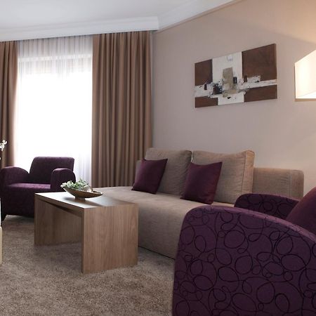 Ringhotel Nassau-Oranien Hadamar Buitenkant foto