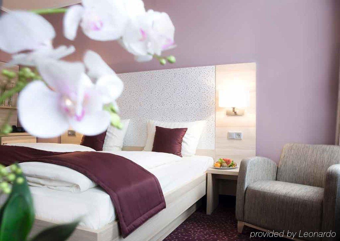 Ringhotel Nassau-Oranien Hadamar Buitenkant foto