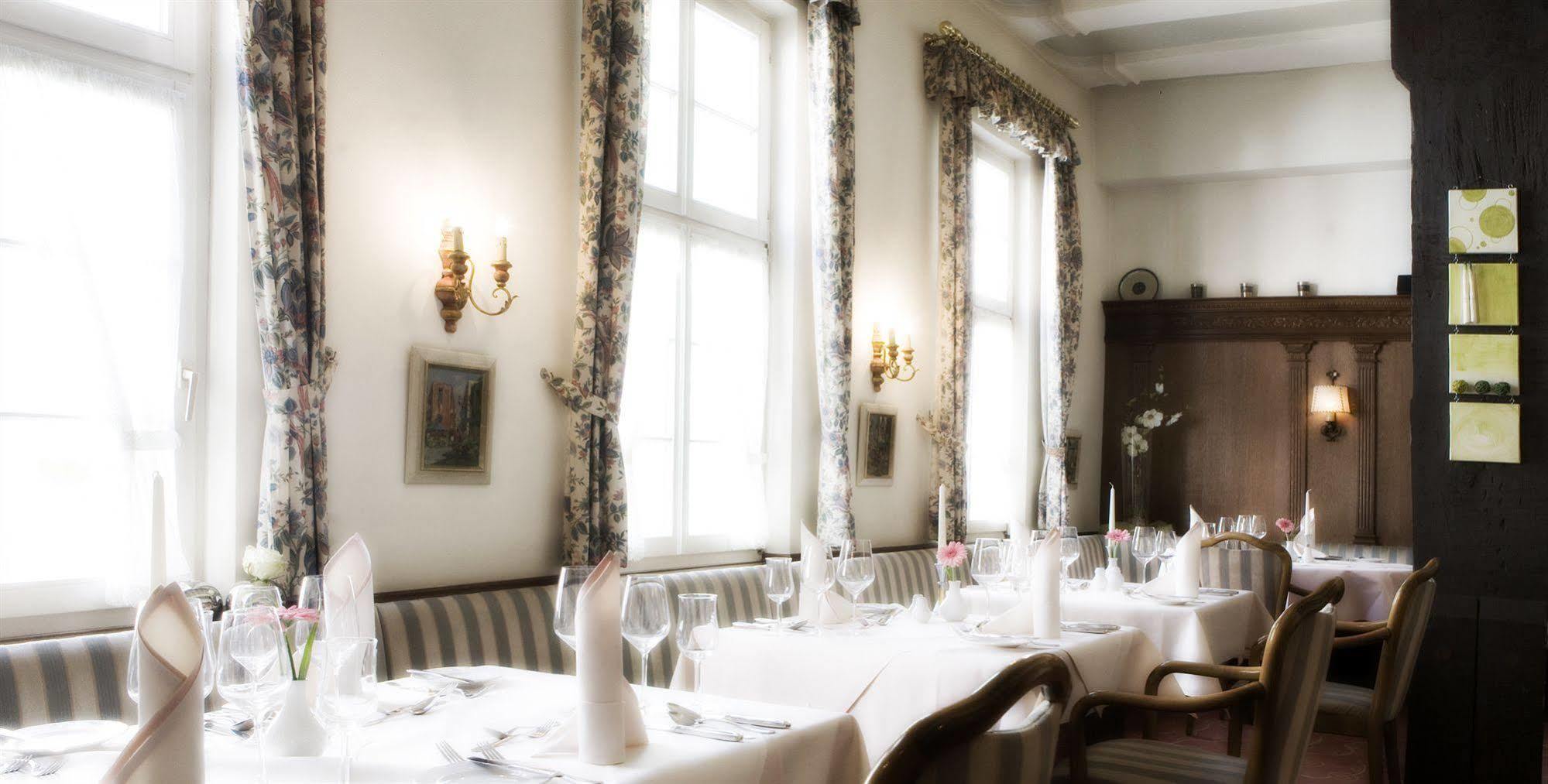 Ringhotel Nassau-Oranien Hadamar Buitenkant foto